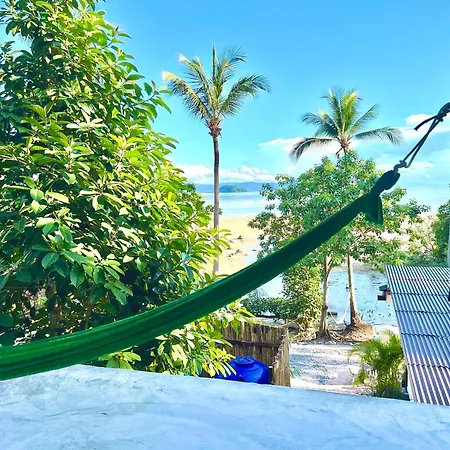 Cozy Seaview Beach Studio